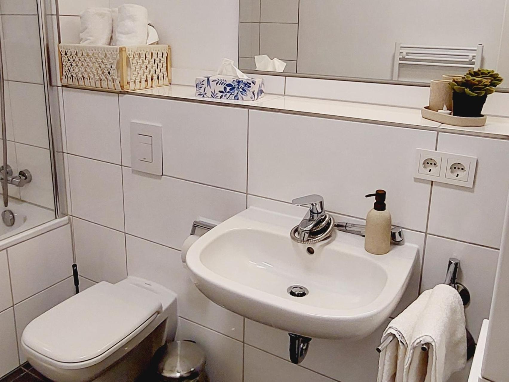 Cocoon 77 Apartments Штутгарт Экстерьер фото